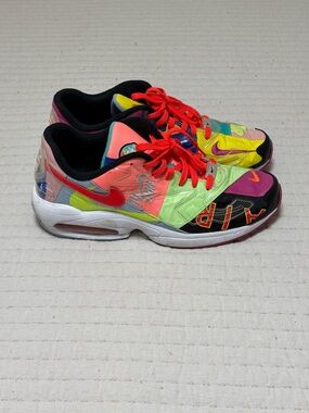 Nike Multicolor Men's Air Sneakers with Red Laces